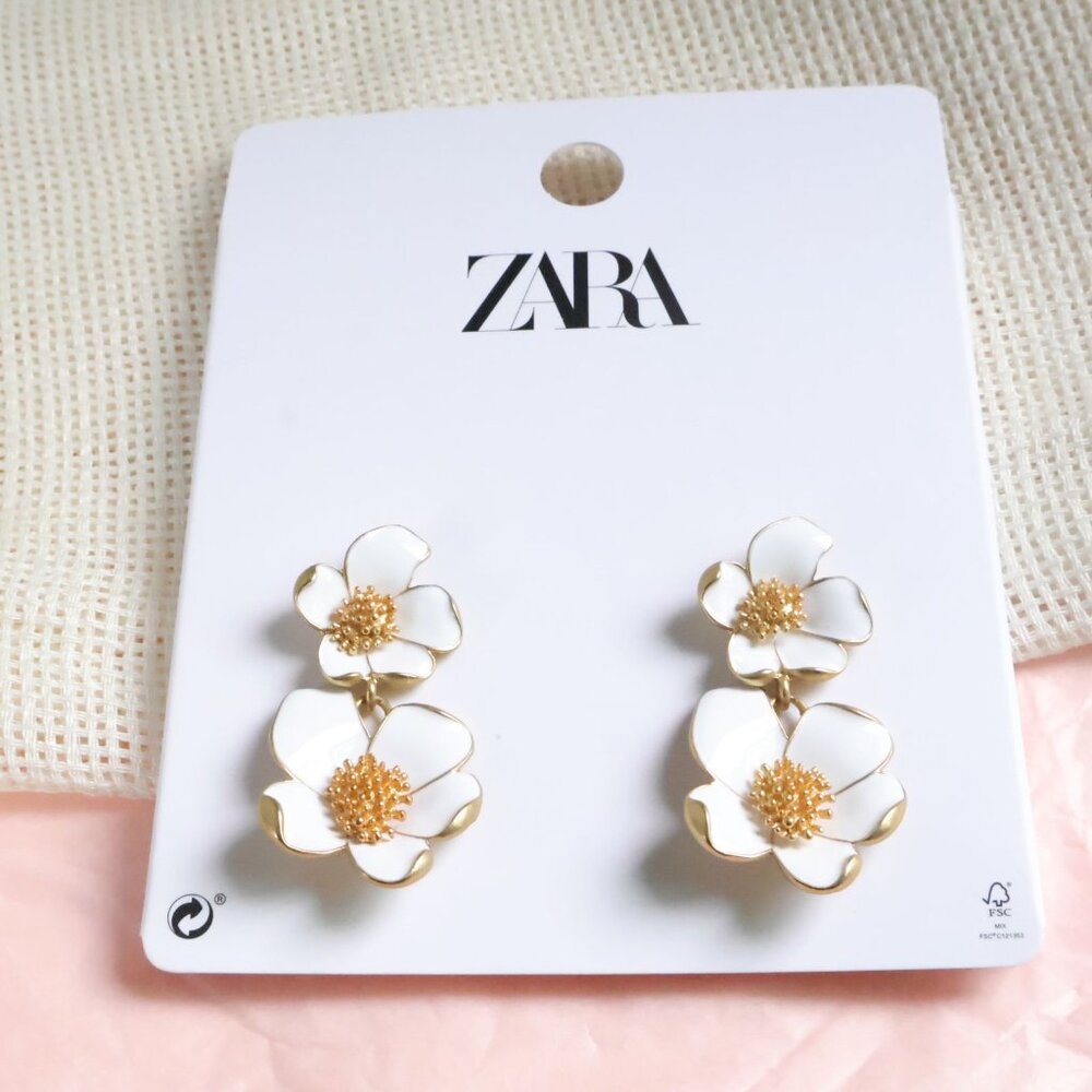 ZARA Floral Earrings White Gold Blossom Trendy Chic Jewelry